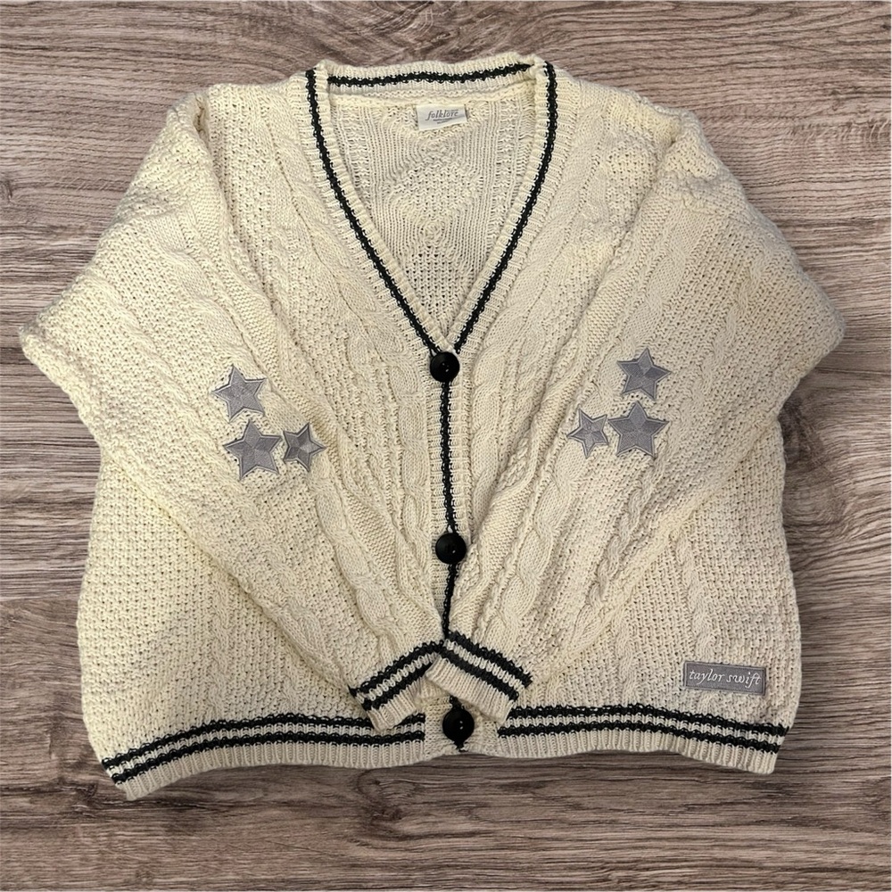 Authentic Taylor Swift “The Cardigan” XL/2XL